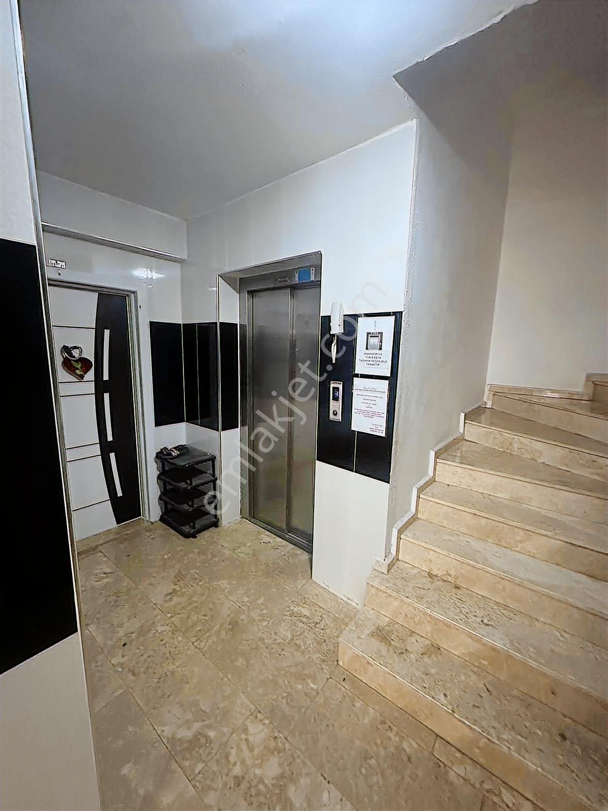 Sinanefendi Eml'dan Ünsal Mah.2+1 120 M² Üç Cephe Çift Balkonlu - Görsel 14