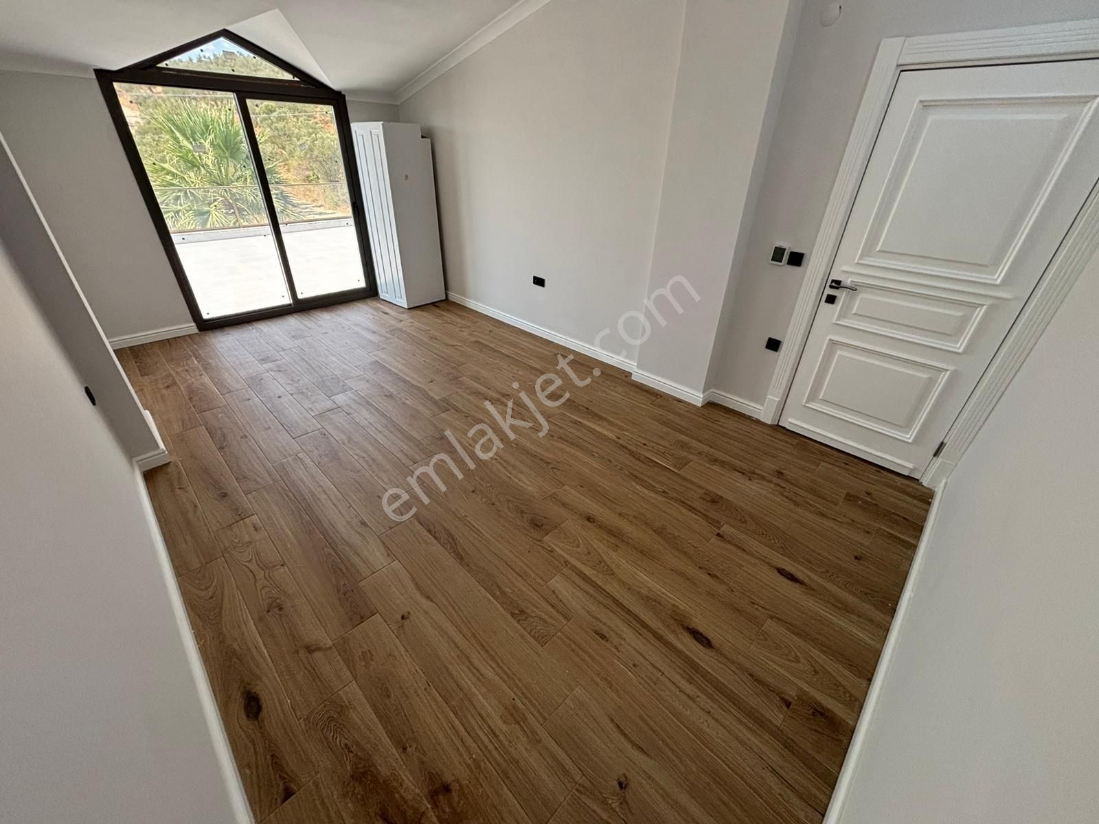 Yiğit'ten Altınoluk'ta 5+1 Sıradan Bir Villa Değil Tam Müstakil - Görsel 13