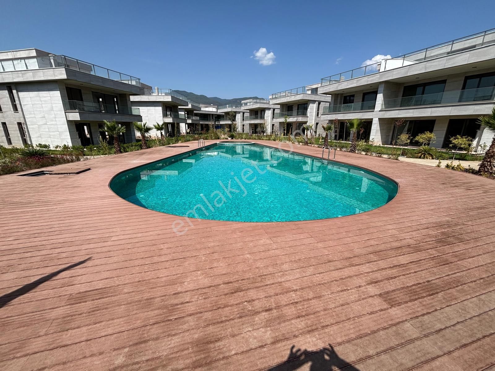 Yiğit'ten Denize Sıfır Ayrıcalığında Şık 5+1 Site Konsept Villa - Görsel 3