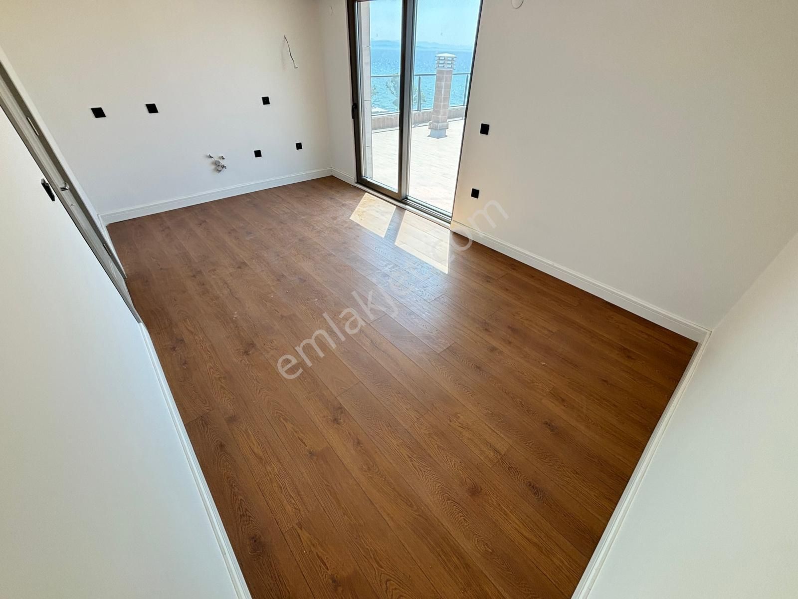 Yiğit'ten Denize Sıfır Ayrıcalığında Şık 5+1 Site Konsept Villa - Görsel 13