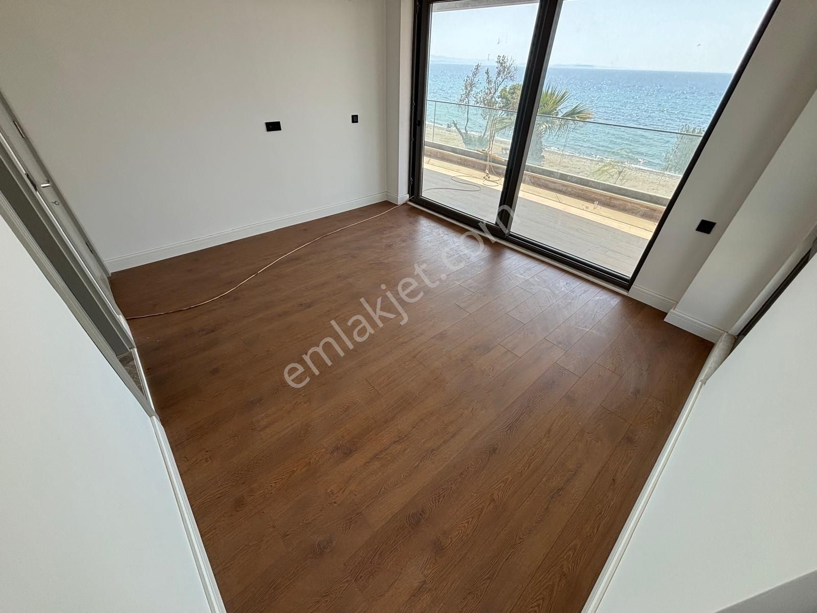 Yiğit'ten Denize Sıfır Ayrıcalığında Şık 5+1 Site Konsept Villa - Görsel 23