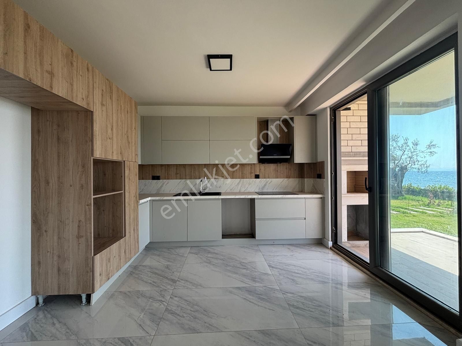 Yiğit'ten Denize Sıfır Ayrıcalığında Şık 5+1 Site Konsept Villa - Görsel 8