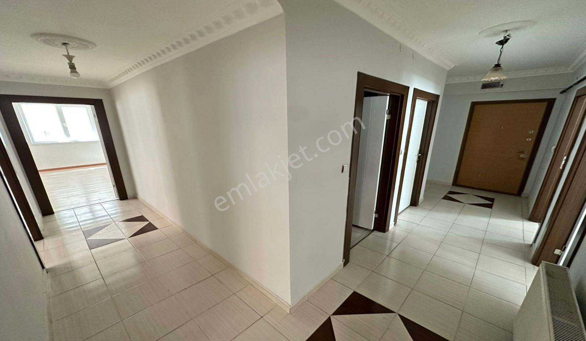 Esertepe Çambaşı Caddesi Yakını 3+1 Genç Bina Masrafsız - Görsel 24