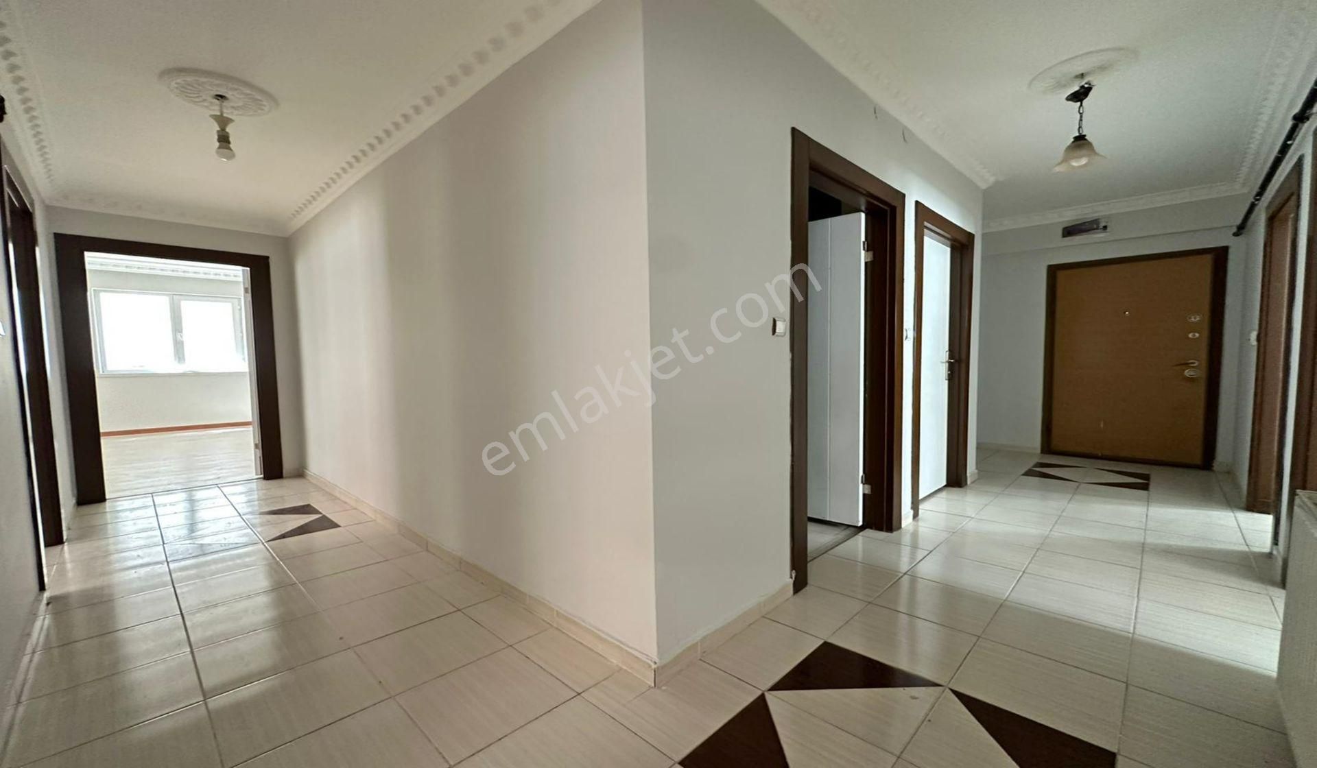 Esertepe Çambaşı Caddesi Yakını 3+1 Genç Bina Masrafsız - Görsel 27