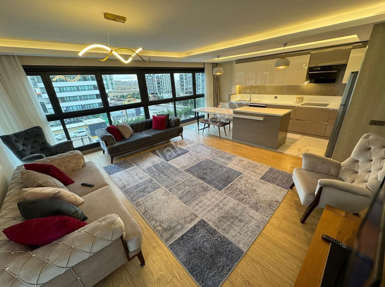 Cumhuriyet Mah. Metro Yakını Modern Site İçi 2+1 Satılık Daire