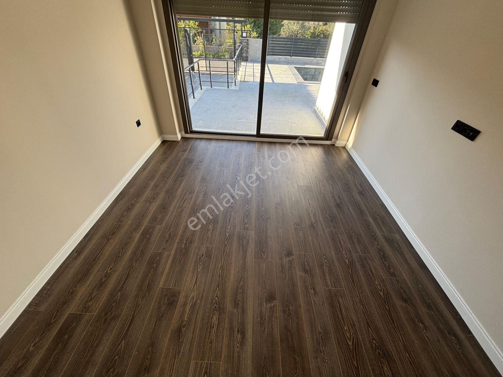 Yiğit'ten Altınoluk Fenerde 4+1 Ultra Lux Müstakil Havuzlu Villa - Görsel 15