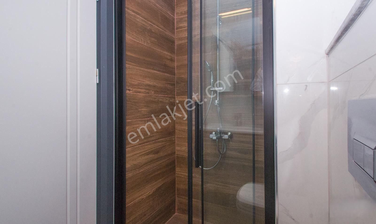 Uytundan İzmir Urla Çeşmealtı'nda Denize 50m Bahçeli 4+1 Triplex - Görsel 10