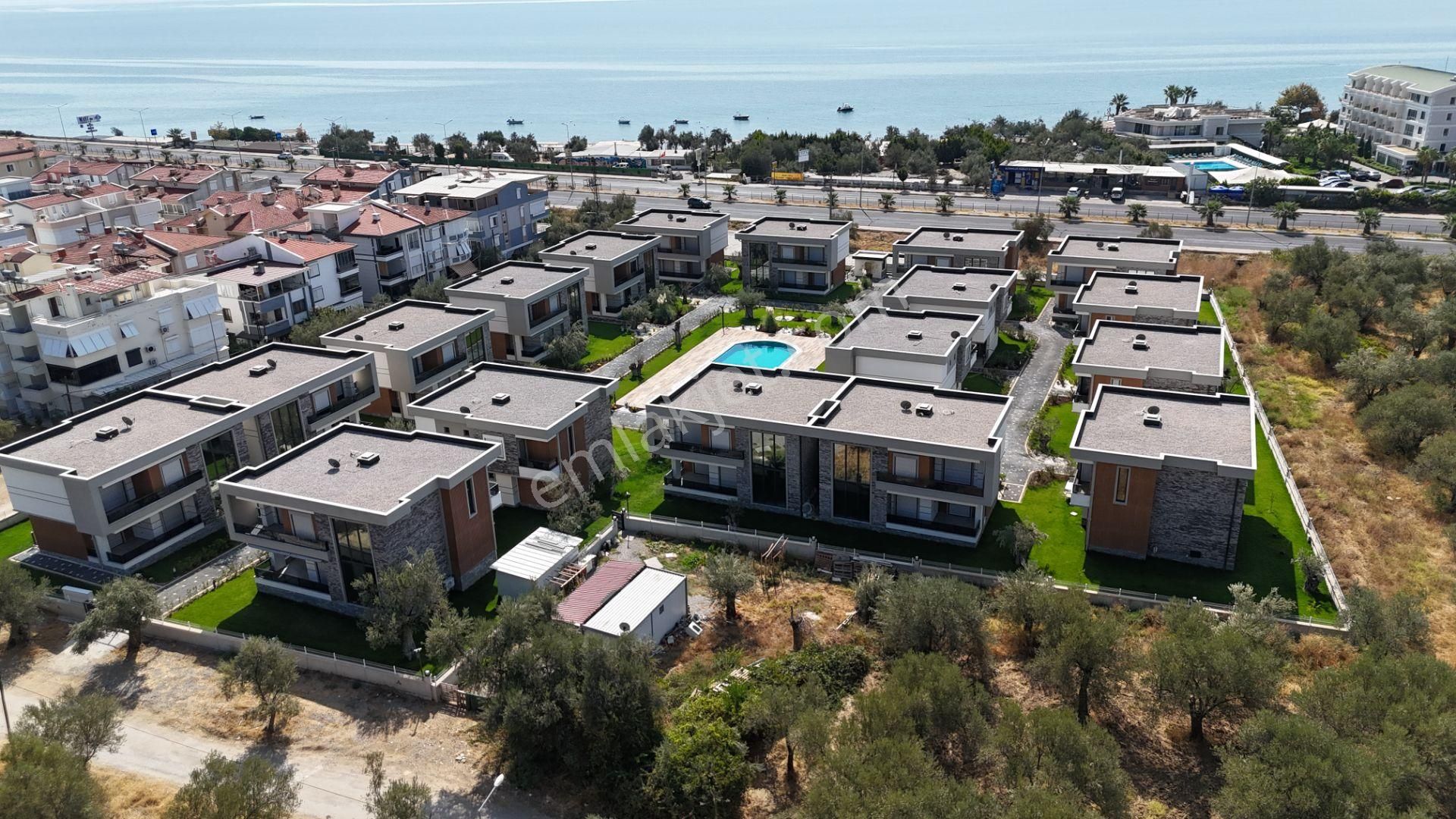 Yiğit'ten Maviyle Dans Eden Eşşiz Konseptte 4+1 Ultra Lüks Villa - Görsel 27