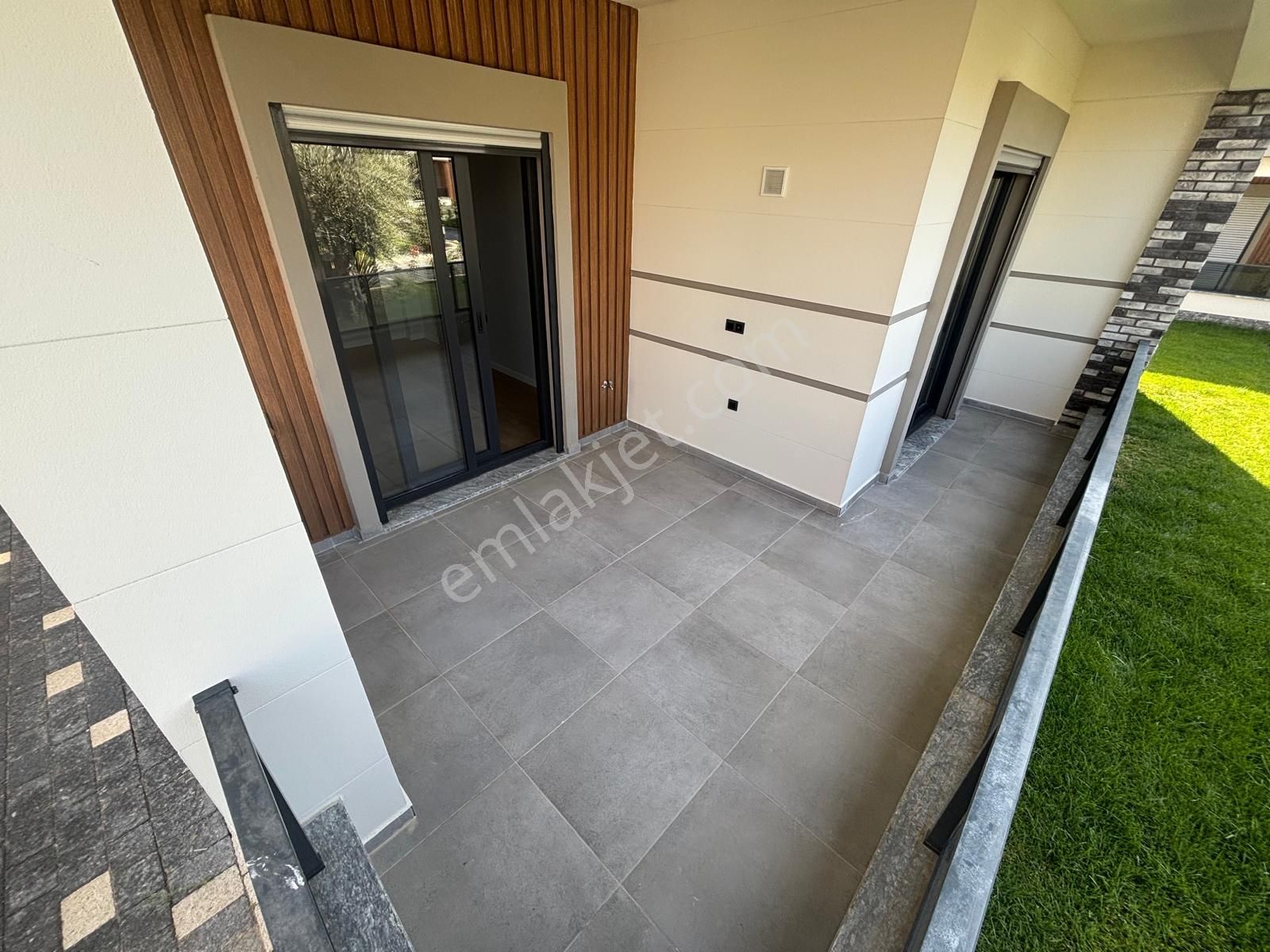 Yiğit'ten Maviyle Dans Eden Eşşiz Konseptte 4+1 Ultra Lüks Villa - Görsel 11