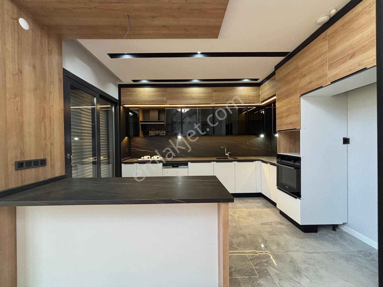 Yiğit'ten Maviyle Dans Eden Eşşiz Konseptte 4+1 Ultra Lüks Villa - Görsel 4