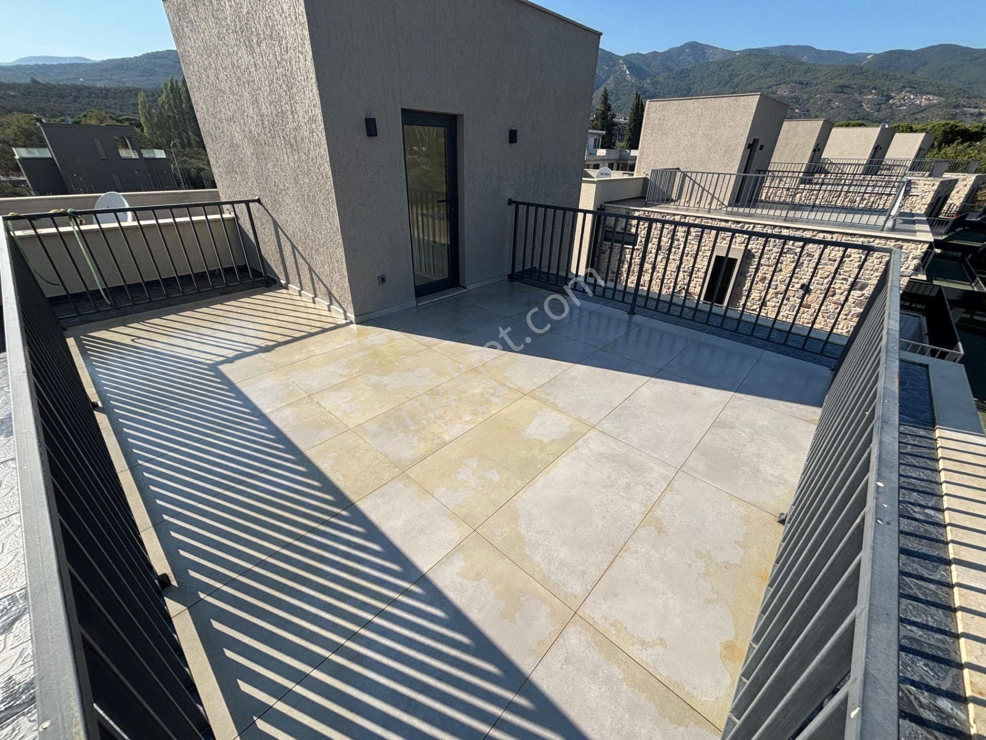 Yiğit'ten Güre De O Çok İstediğin 4+1 Müstakil Havuzlu Villa - Görsel 17