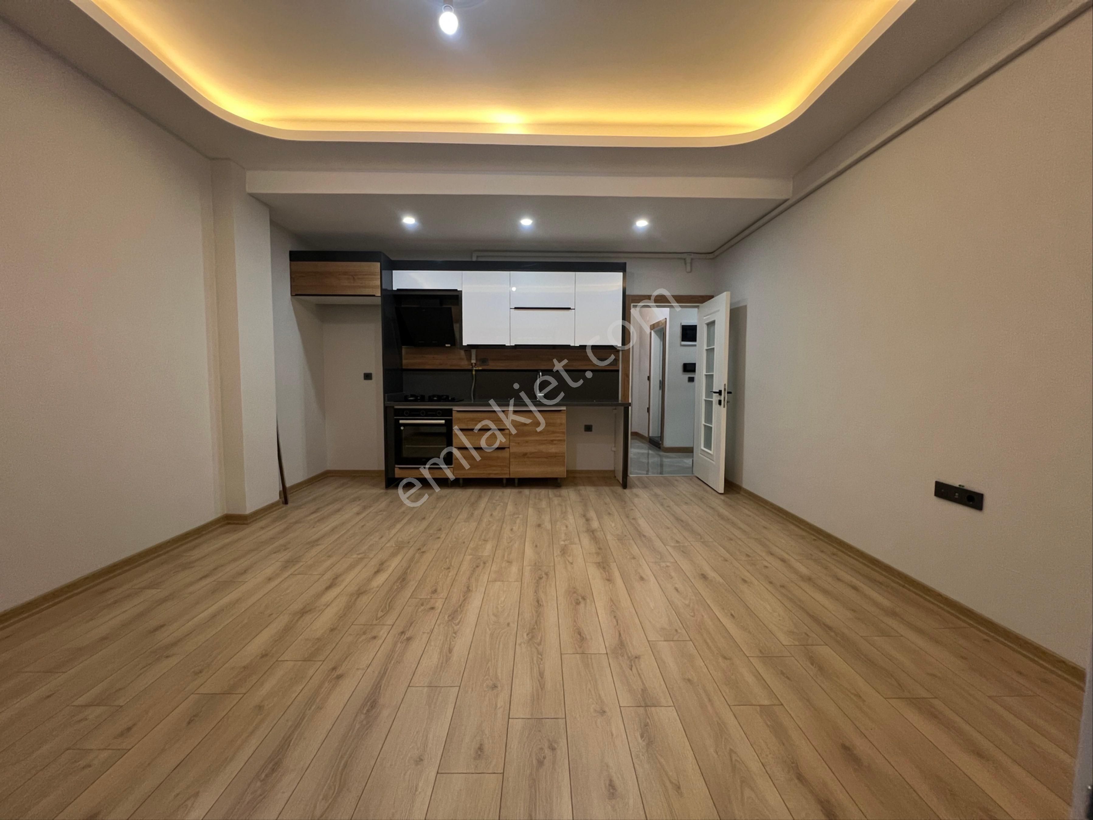 Cemre Emlaktan Denize Yürüme Mesafesinde Doğalgazlı Yeni Daire - Görsel 7