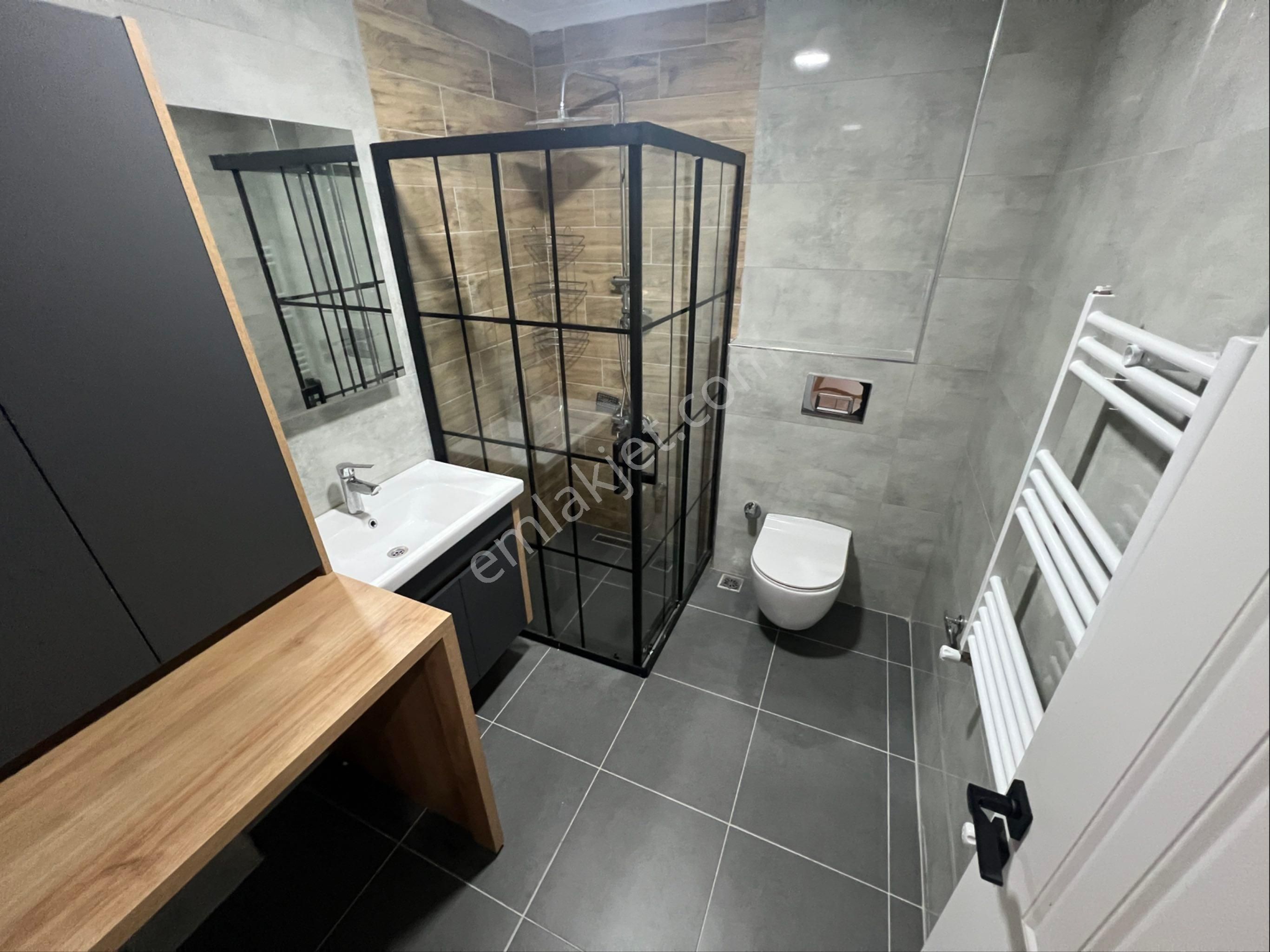 Cemre Emlaktan Denize Yürüme Mesafesinde Doğalgazlı Yeni Daire - Görsel 18