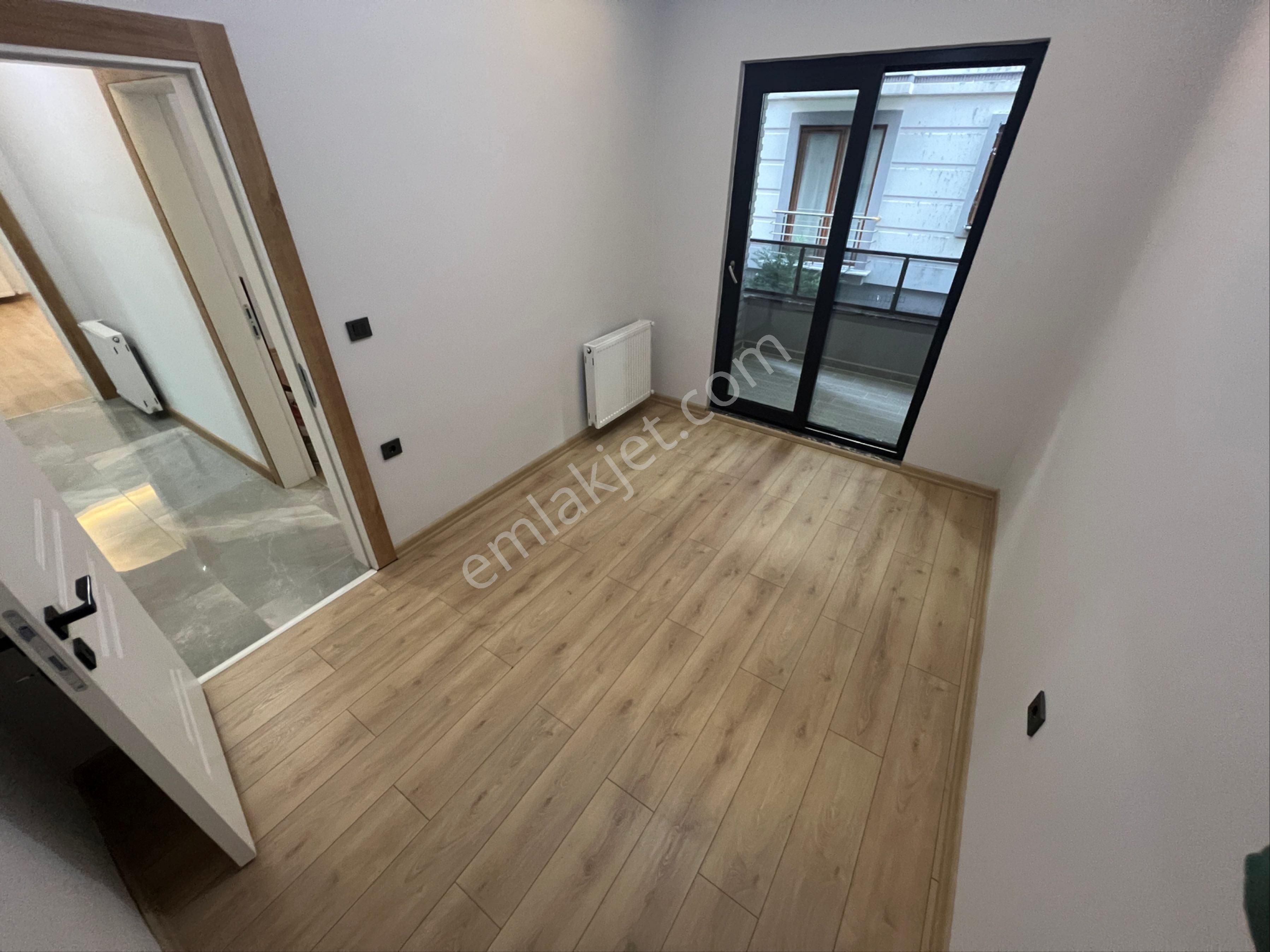 Cemre Emlaktan Denize Yürüme Mesafesinde Doğalgazlı Yeni Daire - Görsel 29