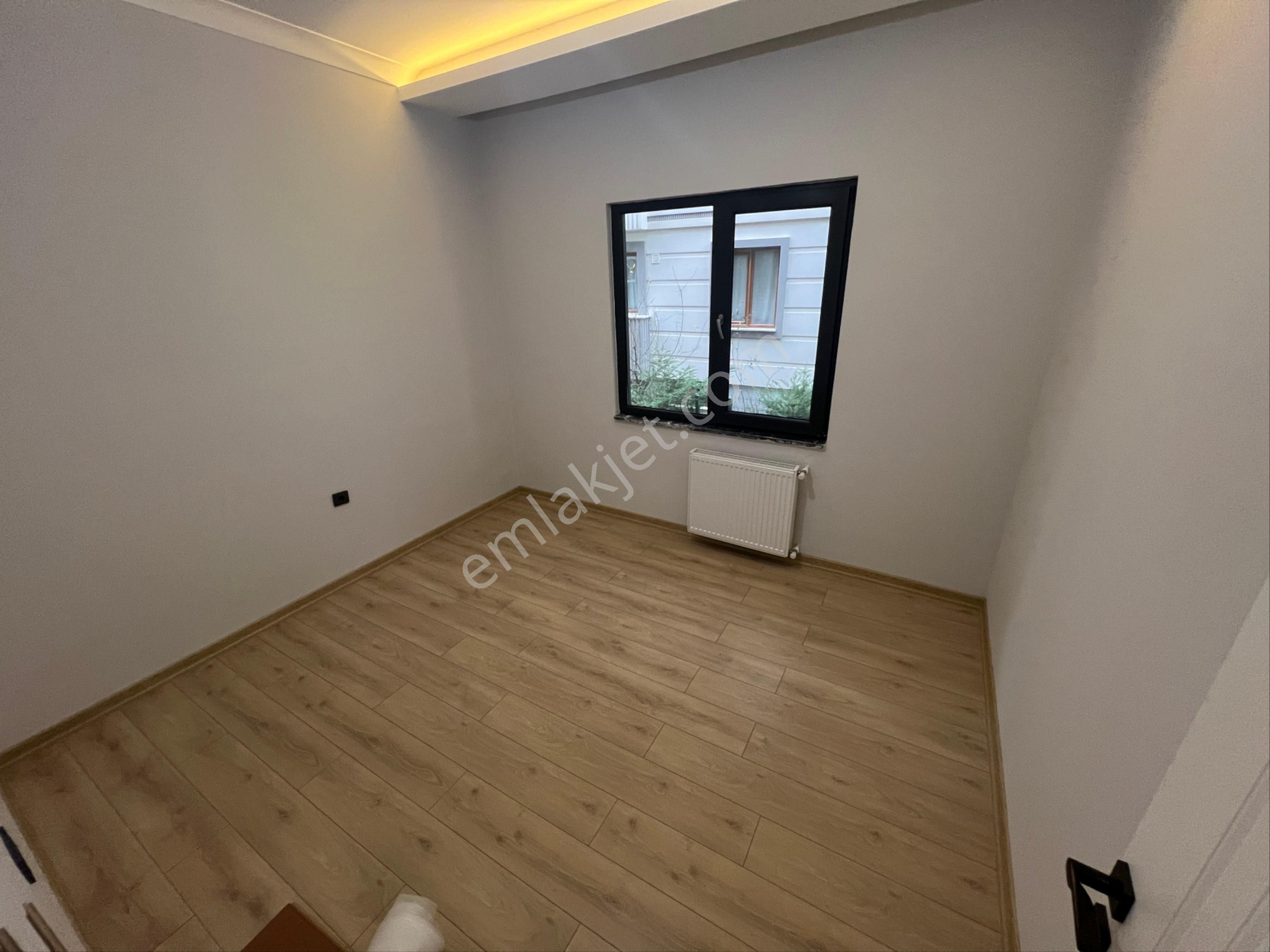 Cemre Emlaktan Denize Yürüme Mesafesinde Doğalgazlı Yeni Daire - Görsel 33