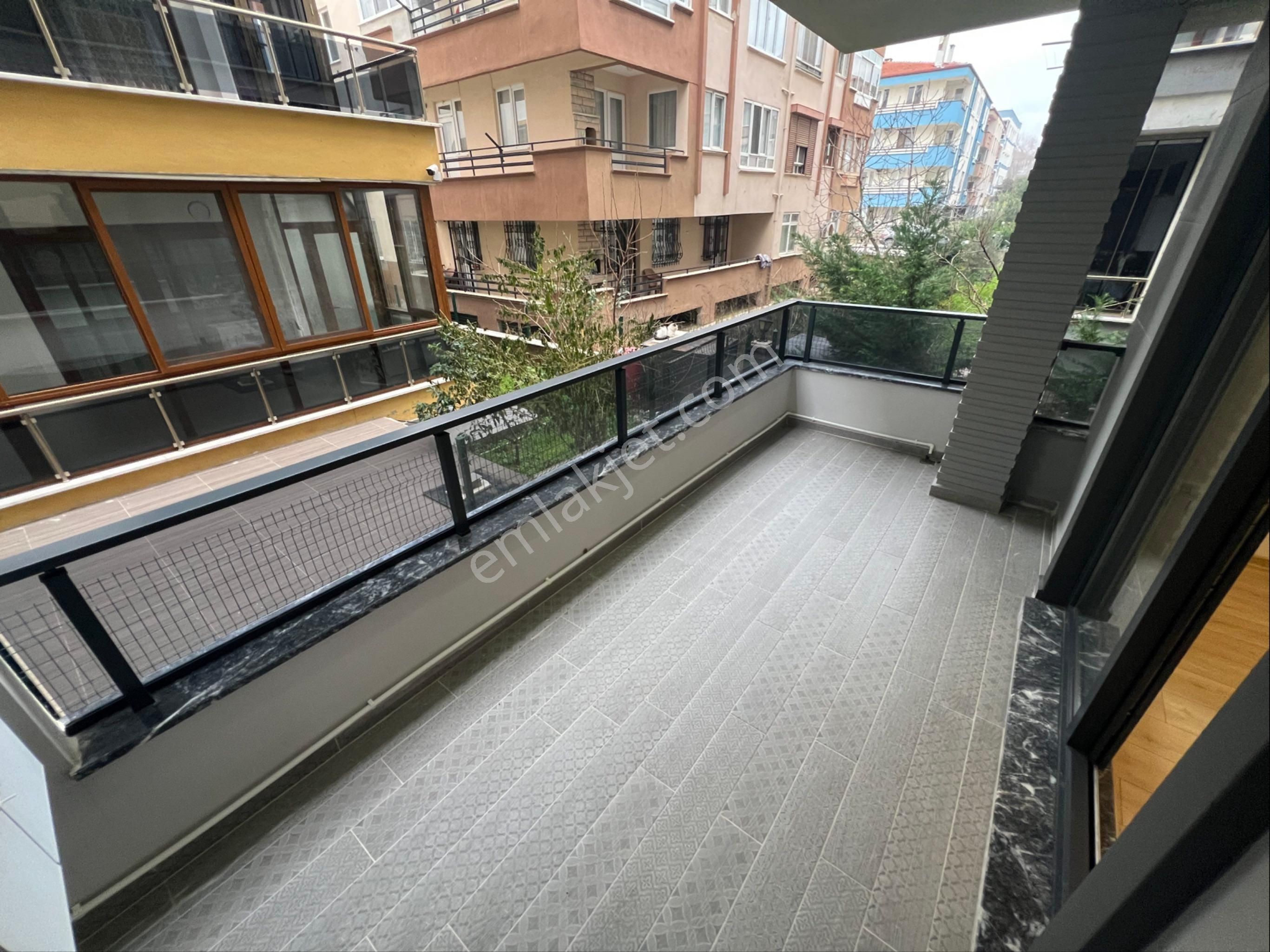 Cemre Emlaktan Denize Yürüme Mesafesinde Doğalgazlı Yeni Daire - Görsel 13