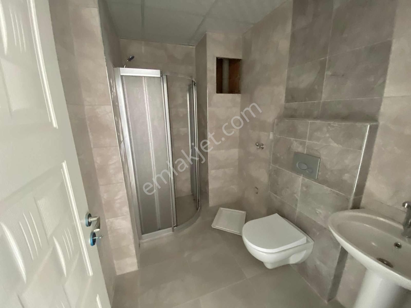 Sinanefendi Eml'dan Ünsal Mah. 1+1 60 M² Kat2 Güney Cephe Daire. - Görsel 3