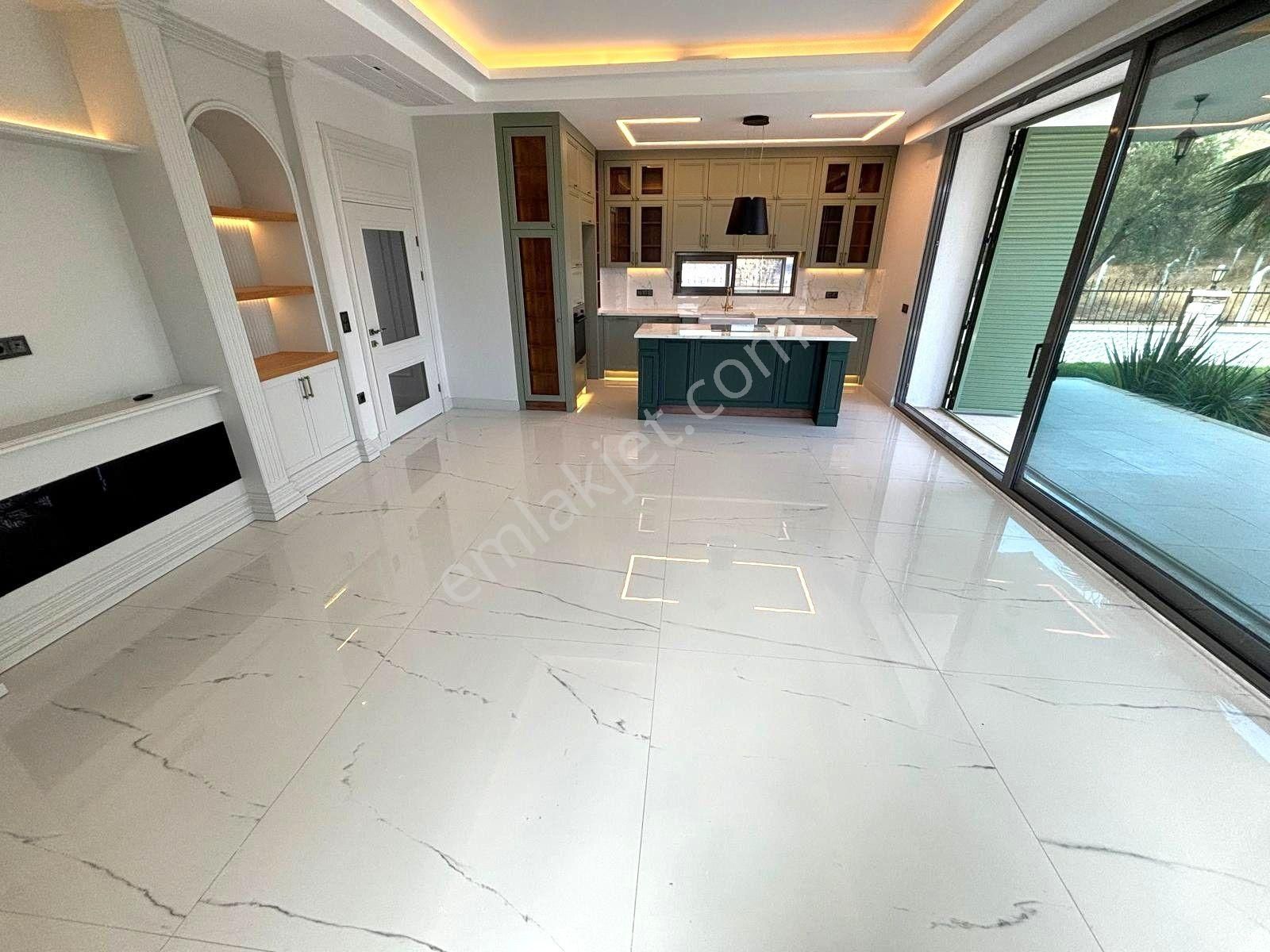 Yiğit'ten Altınolukta Alaçatı Konseptli Ultra Lüks 4+1 Villa - Görsel 15