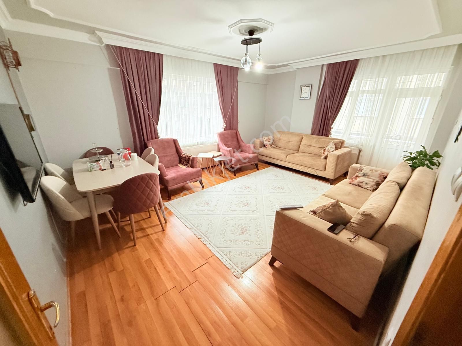 Pusula İnşaat'tan Cebeci Mah. 3+1 150m2 Köşe Başı Üç Balkonlu Satılık 1.kat Daire