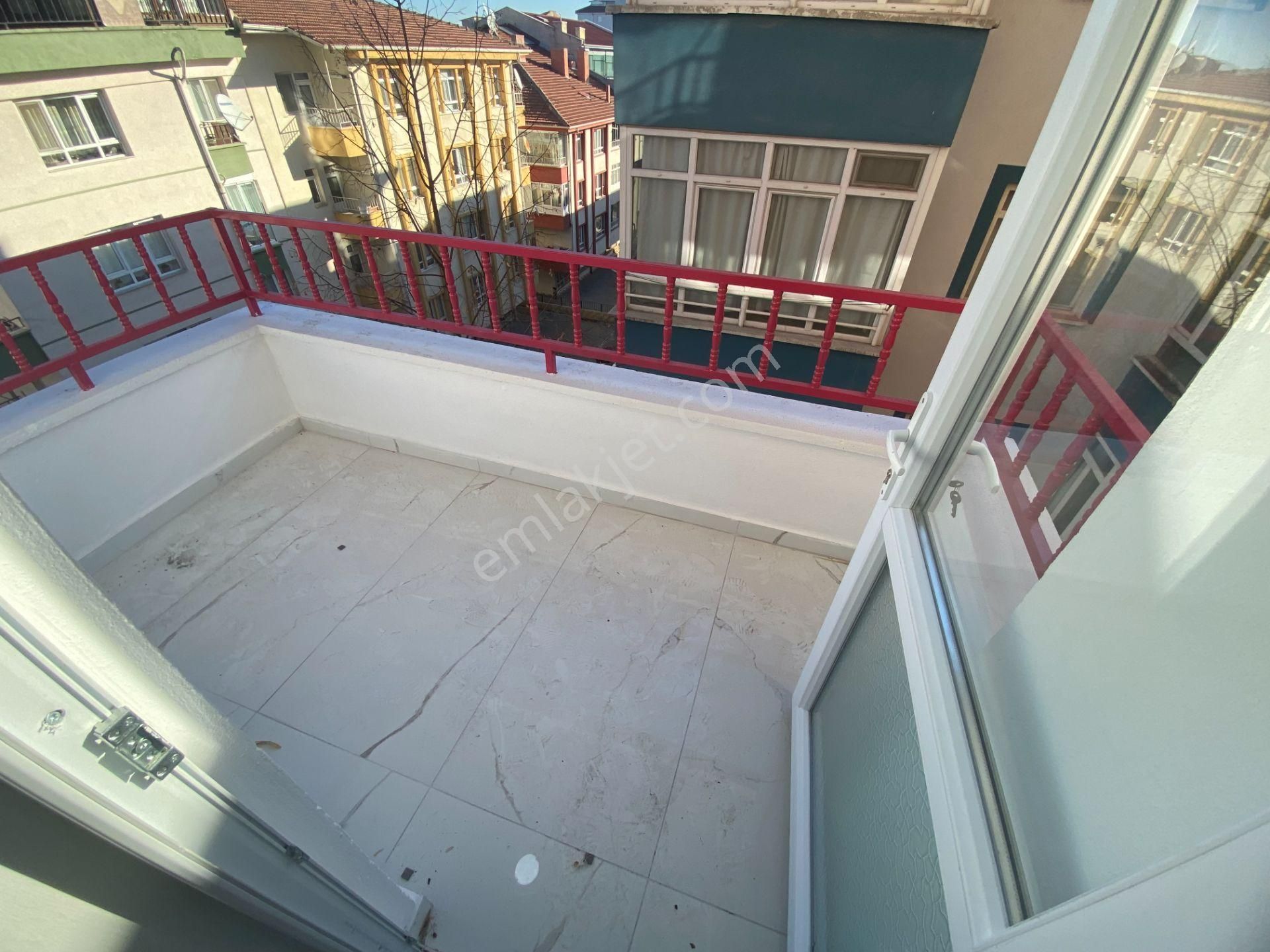 Etimesgut Elvan Mah. Sağlık Ocağı Yanı Katta Lüks 3+1 Daire - Görsel 31