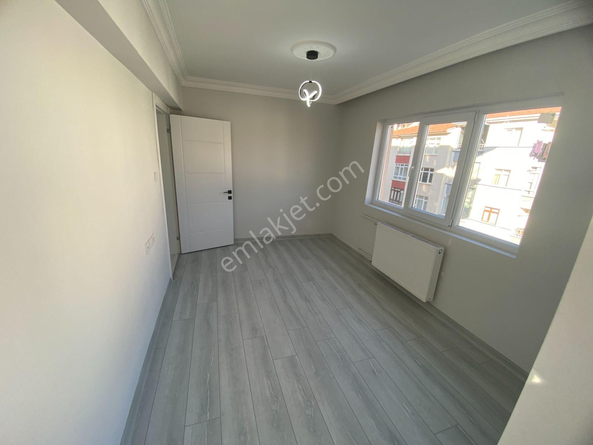 Etimesgut Elvan Mah. Sağlık Ocağı Yanı Katta Lüks 3+1 Daire - Görsel 7