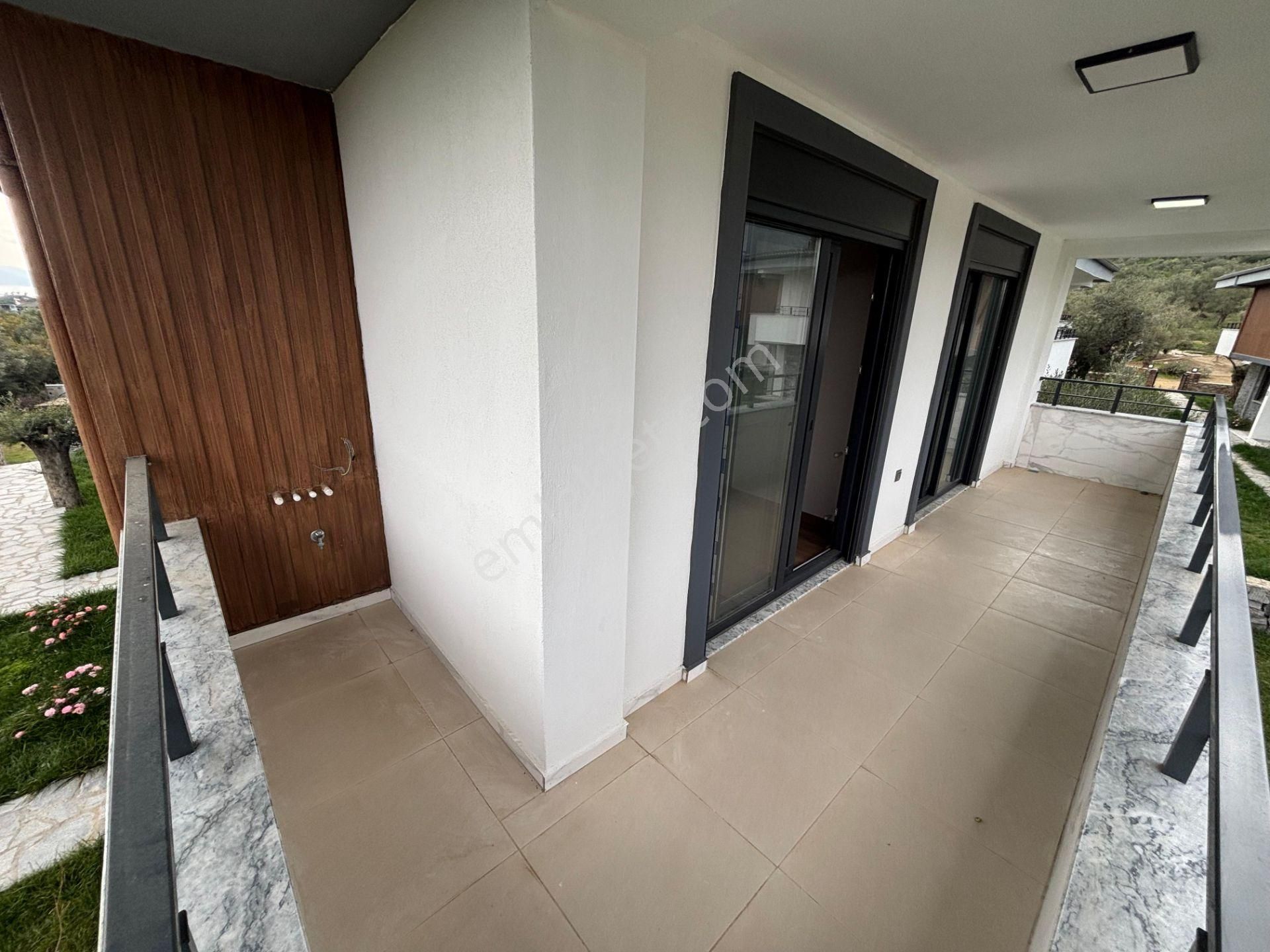Yiğit'ten Güre'de Kazdağları Manzaralı Havuzlu&bahçeli 3+1 Villa - Görsel 15