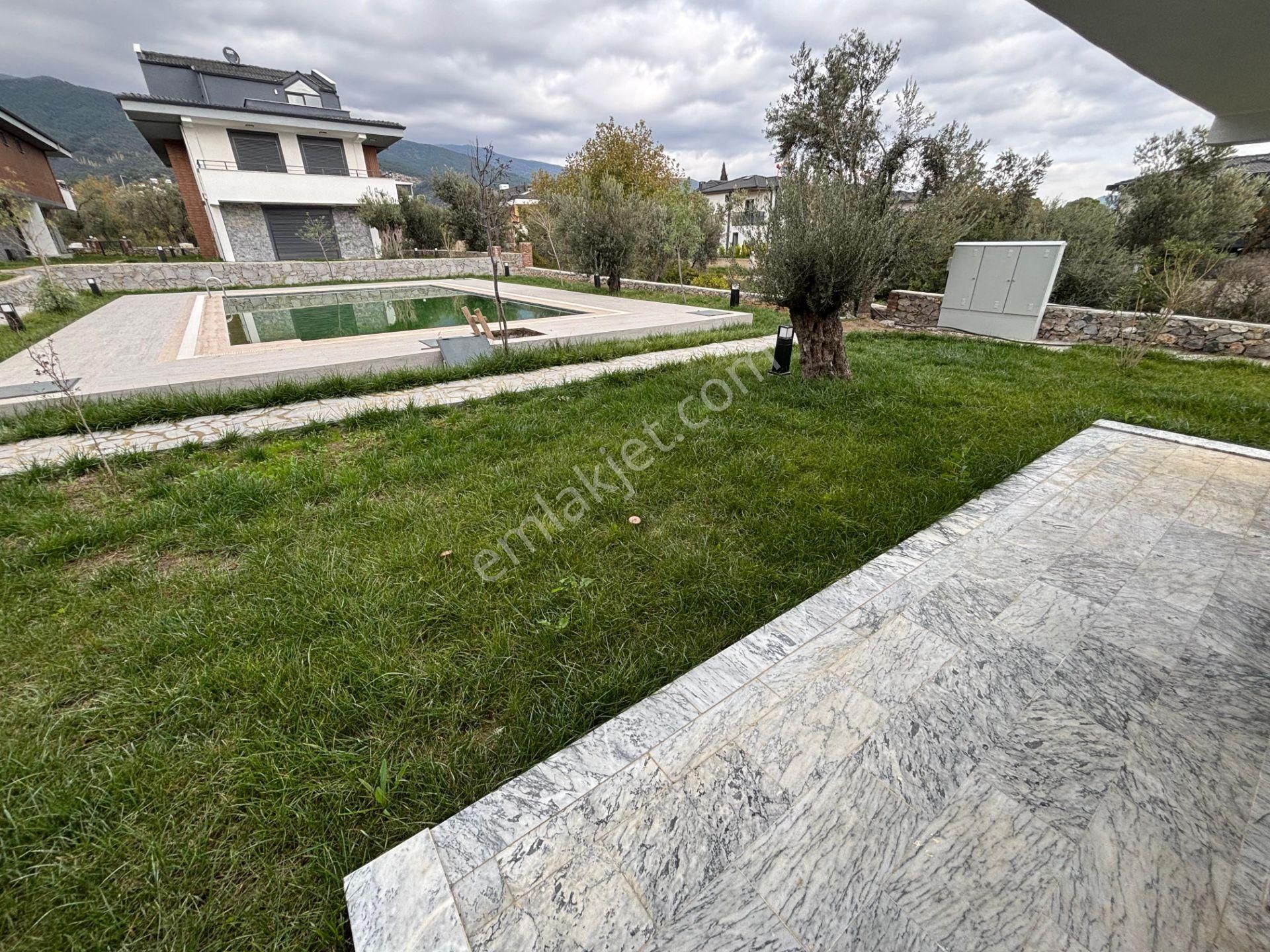 Yiğit'ten Güre'de Kazdağları Manzaralı Havuzlu&bahçeli 3+1 Villa - Görsel 33