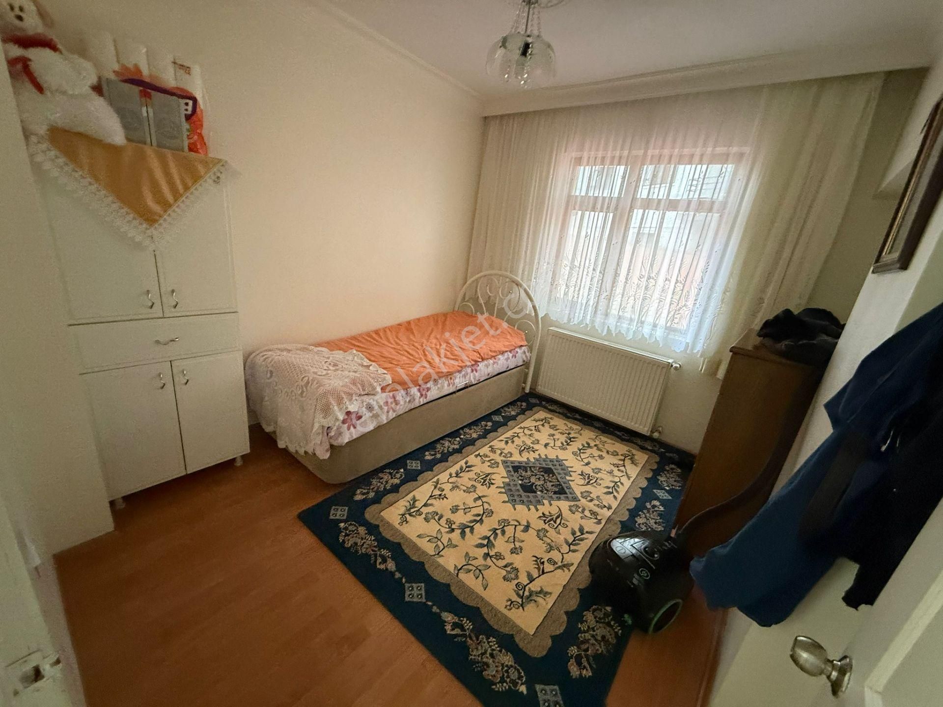 Bilgen Vatan'dan Çaldıran Cadde Yakını 3. Kat Üst Kat 2 Balkonlu Satılık 3+1 Daire - Görsel 12