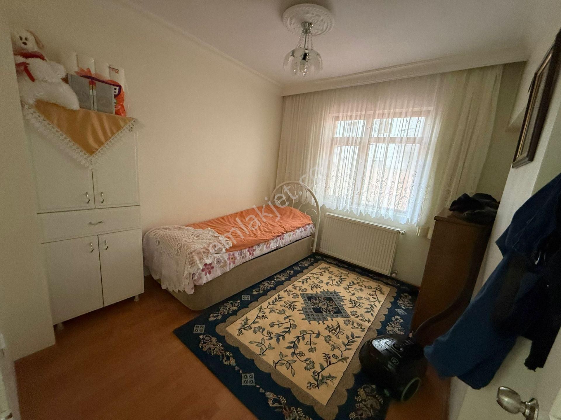 Bilgen Vatan'dan Çaldıran Cadde Yakını 3. Kat Üst Kat 2 Balkonlu Satılık 3+1 Daire - Görsel 13