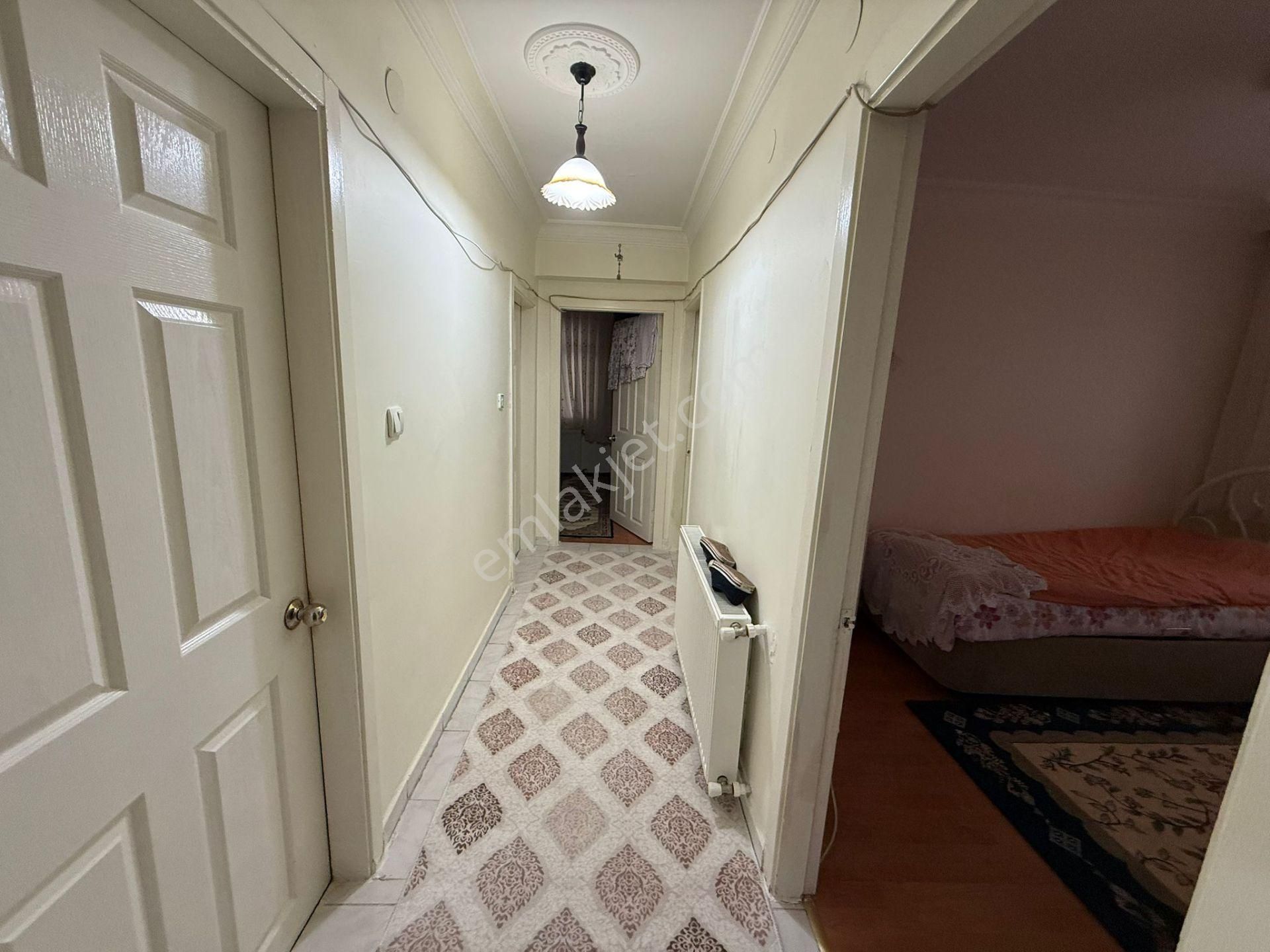 Bilgen Vatan'dan Çaldıran Cadde Yakını 3. Kat Üst Kat 2 Balkonlu Satılık 3+1 Daire - Görsel 14