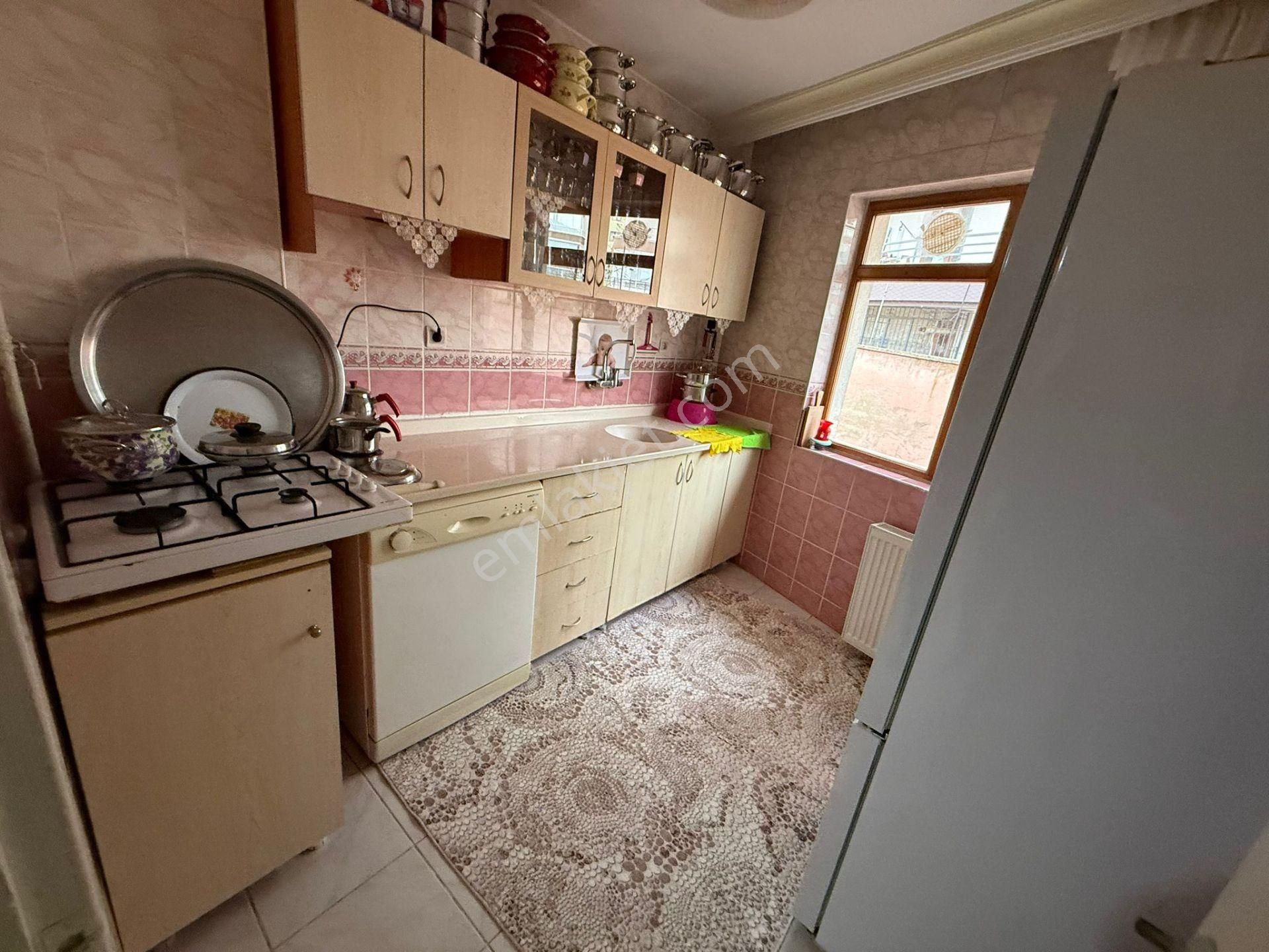 Bilgen Vatan'dan Çaldıran Cadde Yakını 3. Kat Üst Kat 2 Balkonlu Satılık 3+1 Daire - Görsel 10