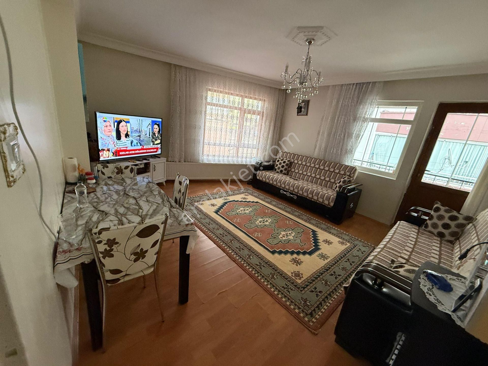 Bilgen Vatan'dan Çaldıran Cadde Yakını 3. Kat Üst Kat 2 Balkonlu Satılık 3+1 Daire - Görsel 5