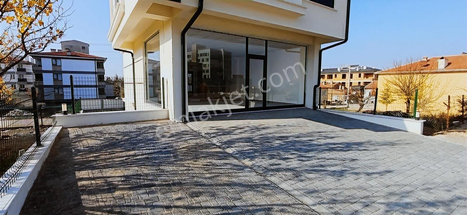 Şehir Hastanesi Bitişiğinde Eczane İçin Çok Uygun Satılık Dükkan - Görsel 11