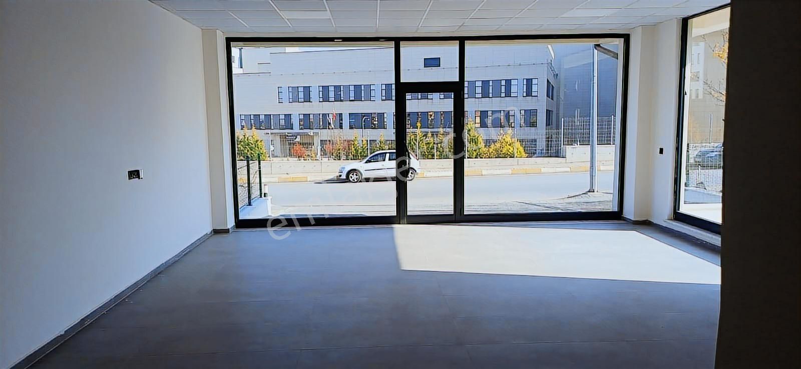 Şehir Hastanesi Bitişiğinde Eczane İçin Çok Uygun Satılık Dükkan - Görsel 2