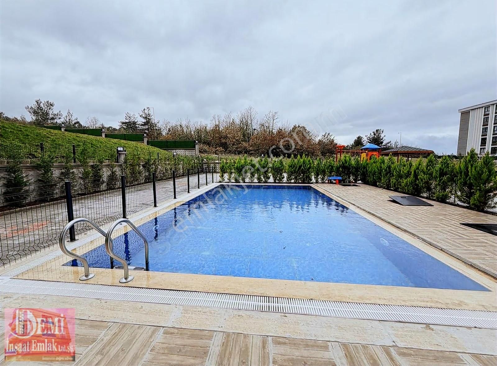 Nilüfer Kayapa 3+1 Havuzlu Sitede Sıfır Geniş Dublex