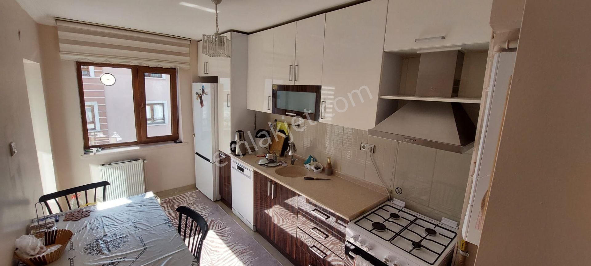 Bilgen Vatan'dan Aktepe Merkez'de 3. Kat Köşe Cepheli Yapılı Masrafsız Satılık 3+1 Daire - Görsel 5