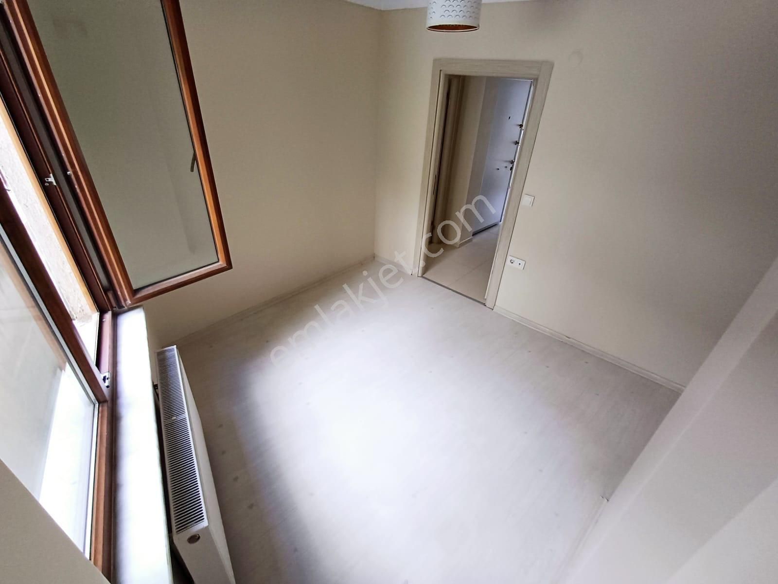 Şeref Emlaktan Arakat 2+1 8 Yaşında Yatırımlık Daire - Görsel 12