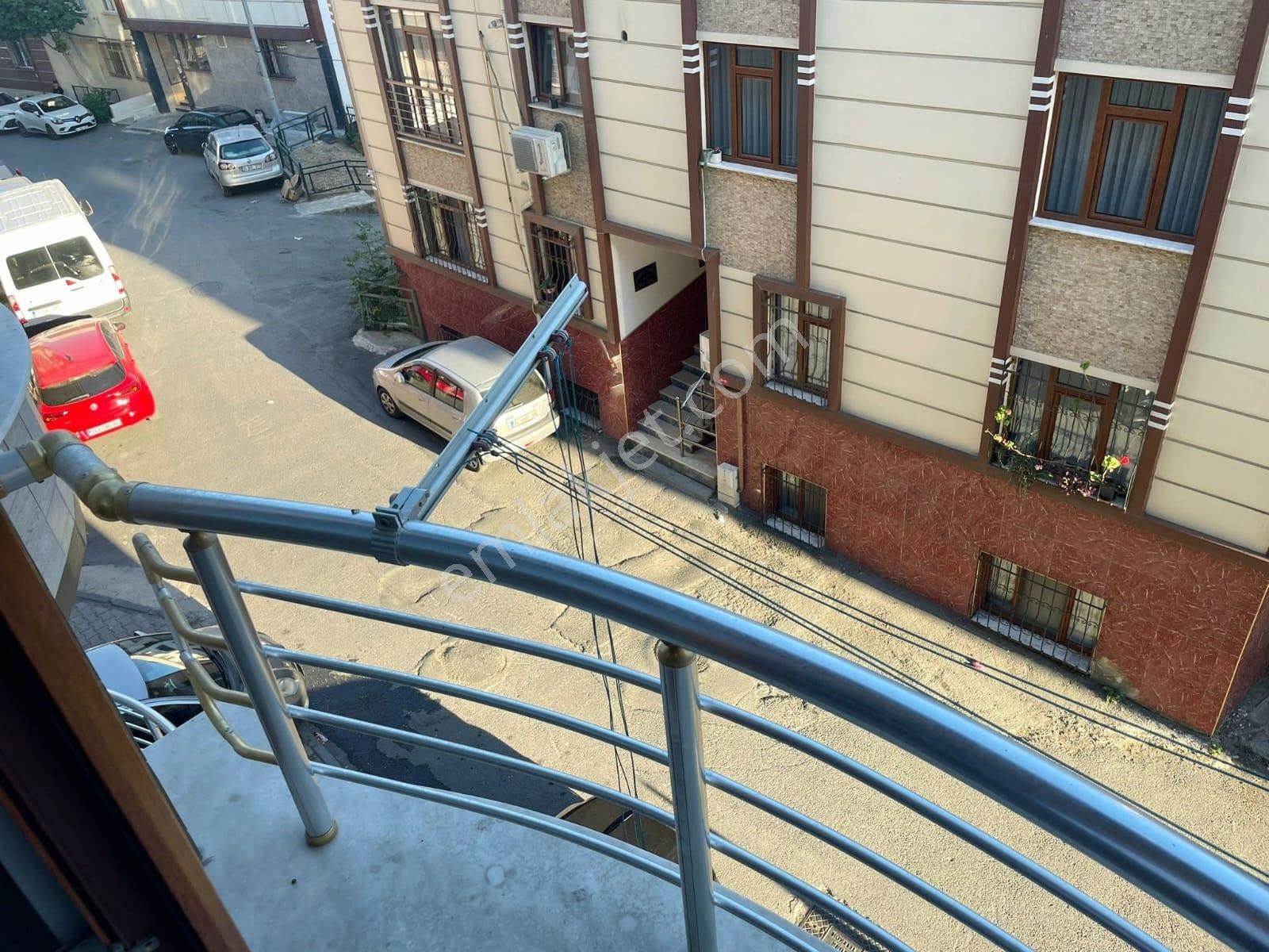 Şeref Emlaktan Arakat 2+1 8 Yaşında Yatırımlık Daire - Görsel 13