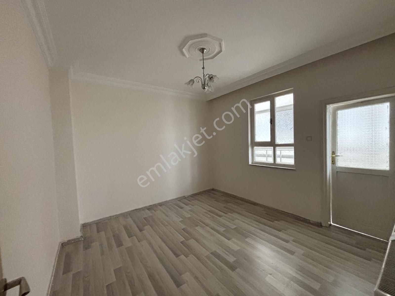 İlke Emlaktan 3+1 Kiralık Daire - Görsel 9
