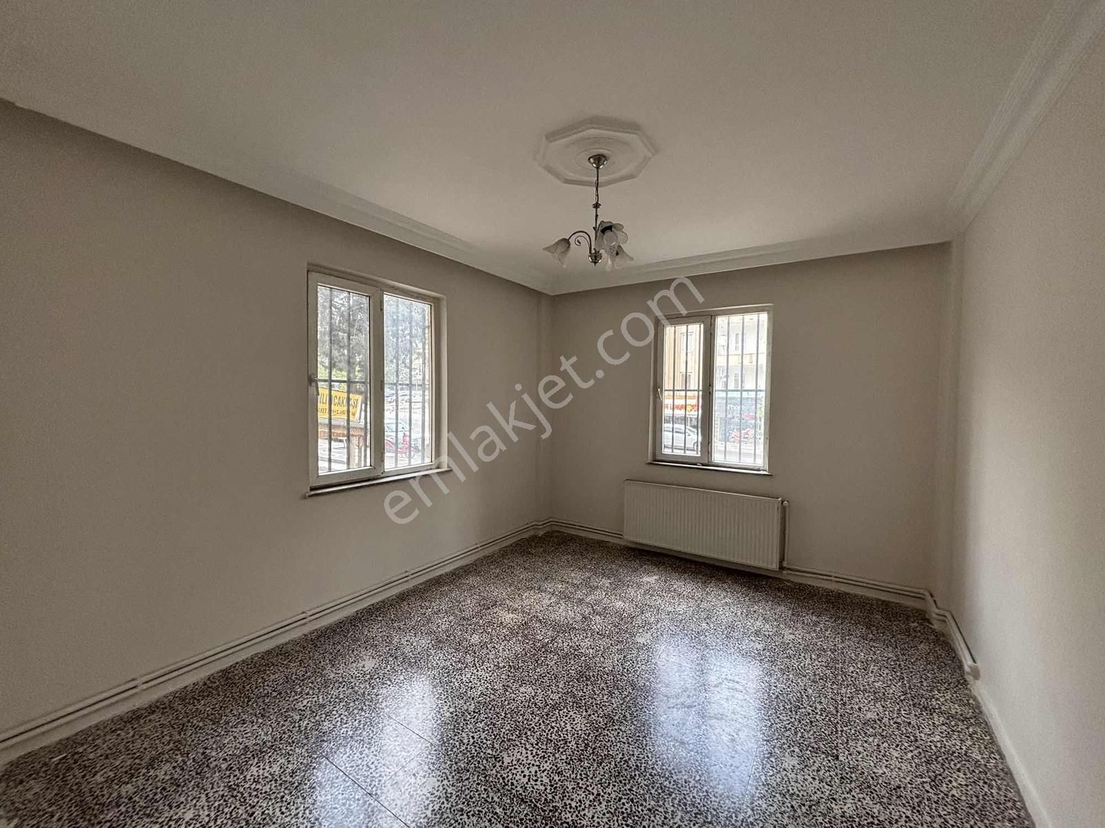 İlke Emlaktan 3+1 Kiralık Daire - Görsel 4