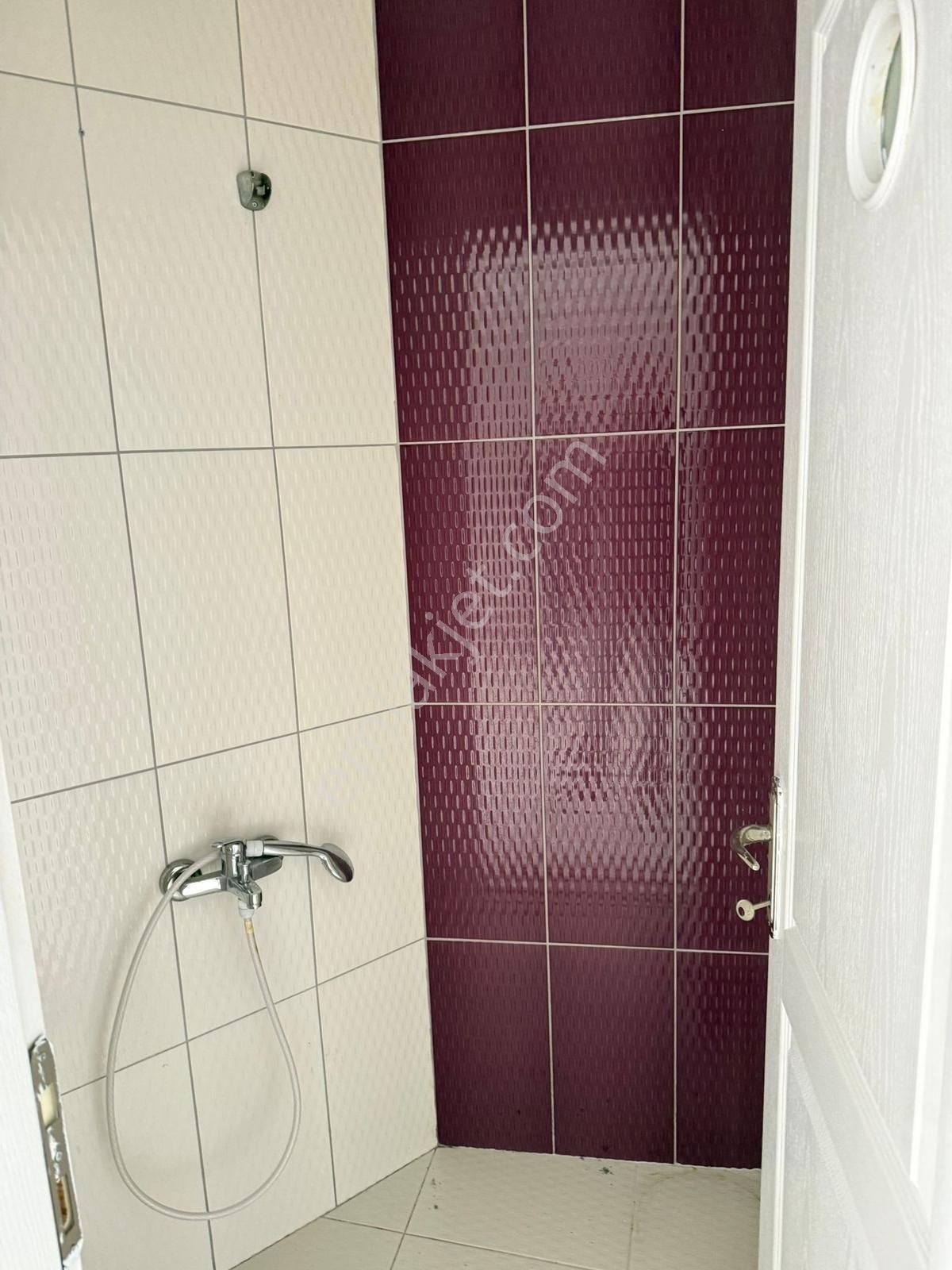 Nova Grup Gayrimenkul - Barış Mah. Kiralık 3+1 Daire - Görsel 2