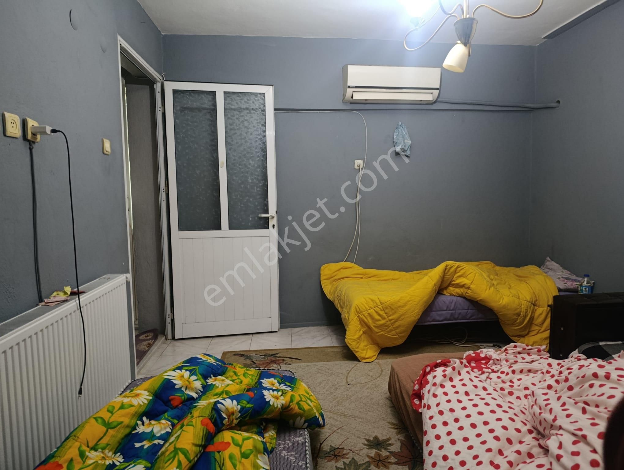 Karabağlar Sarıyer Mah. Bozyaka Yakını 2+1 95 M2 Doğalğazlı Eşyalı Kiralık Ev