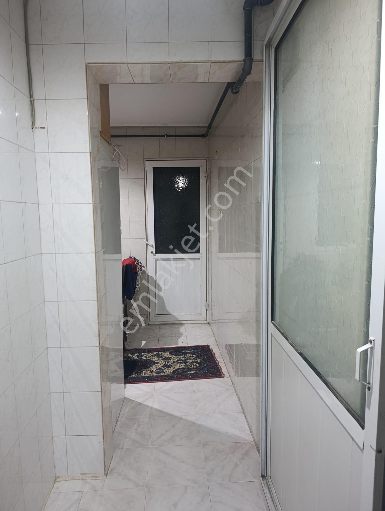 Karabağlar Sarıyer Mah. Bozyaka Yakını 2+1 95 M2 Doğalğazlı Eşyalı Kiralık Ev - Görsel 4