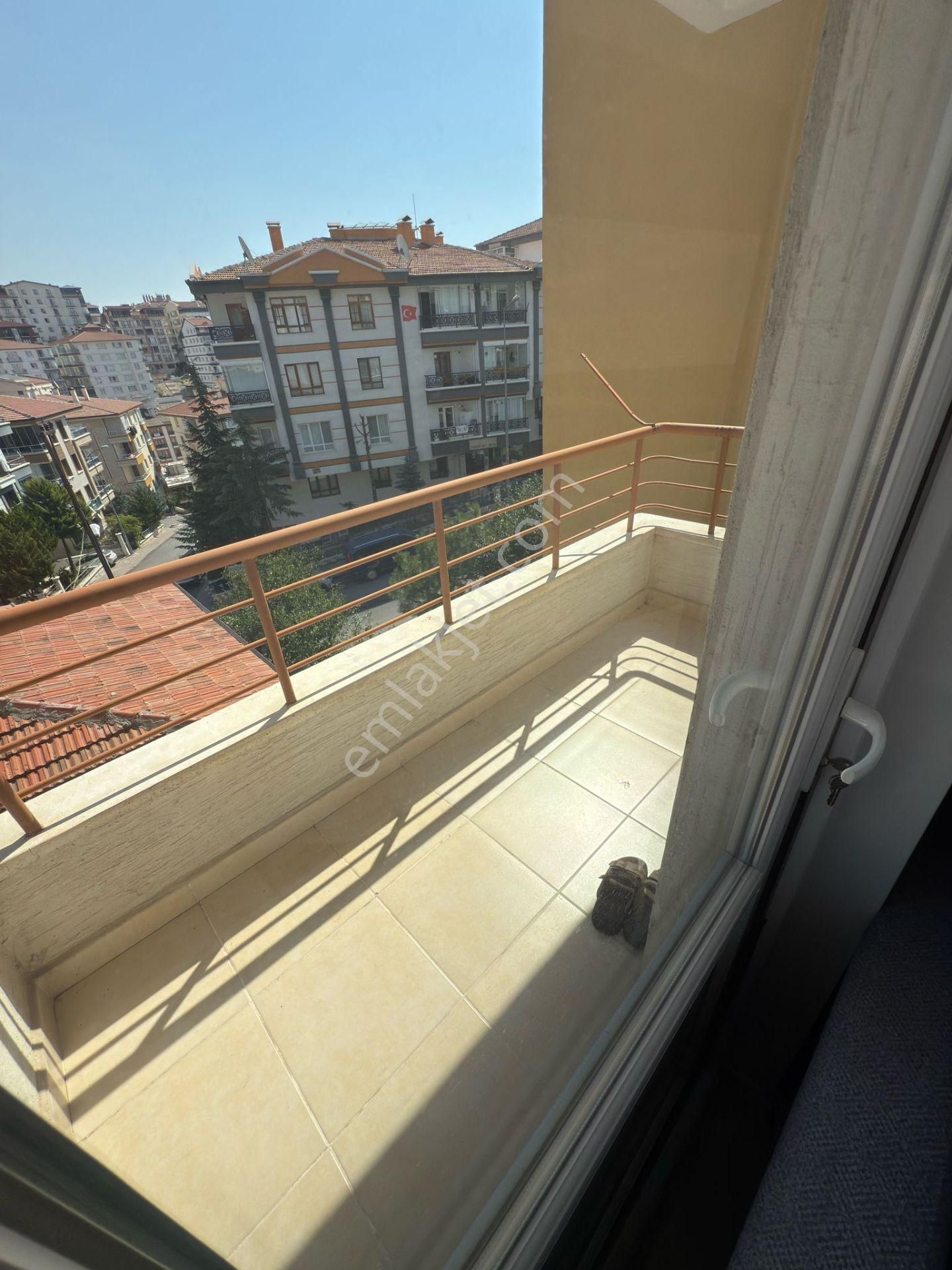 Bilgen Vatan'dan Uyanış Merkez'de Satılık 1. Kat Bağımsız Salon Yapılı 3+1 Daire - Görsel 15