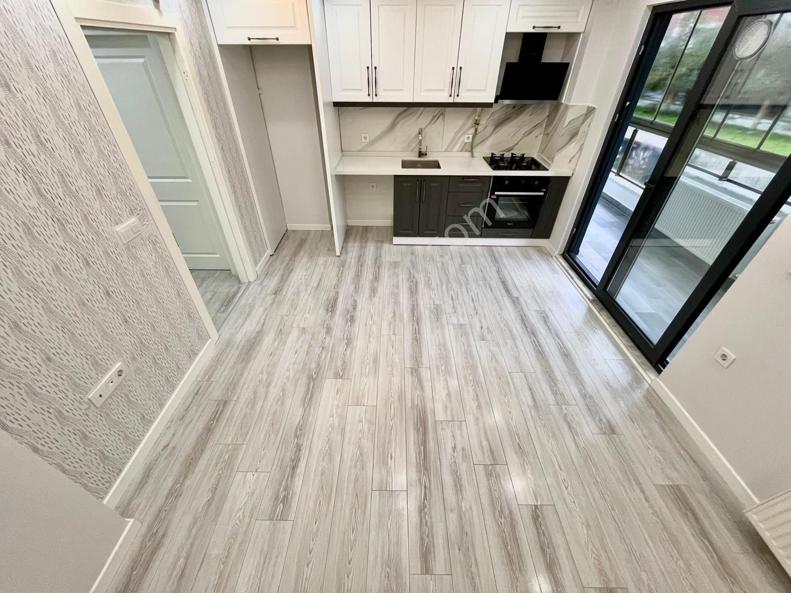 Gümüşden Altınkumda Öncephe Kapalı Otoparklı Asansörlü 2+1 Daire - Görsel 20