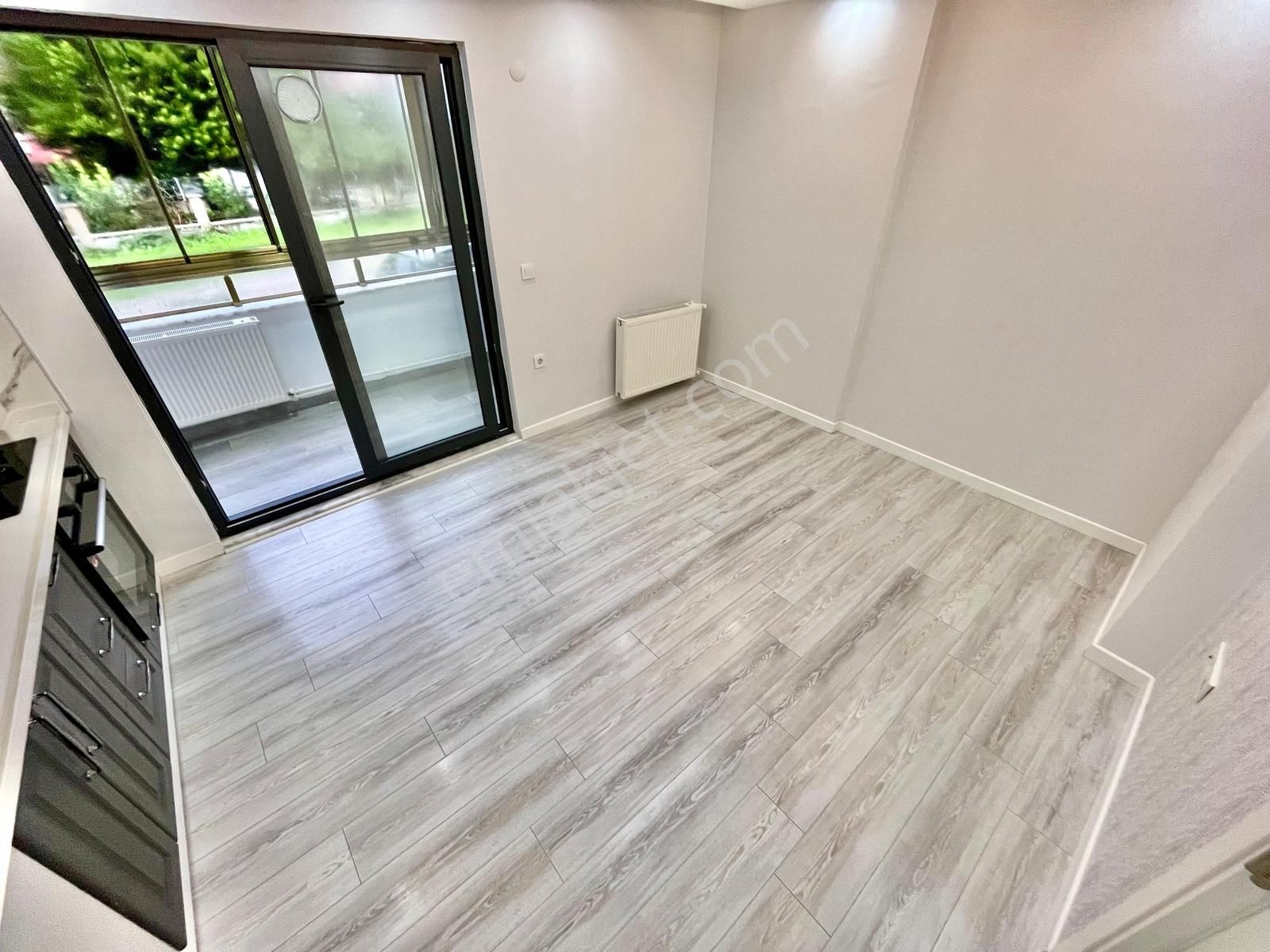 Gümüşden Altınkumda Öncephe Kapalı Otoparklı Asansörlü 2+1 Daire - Görsel 14