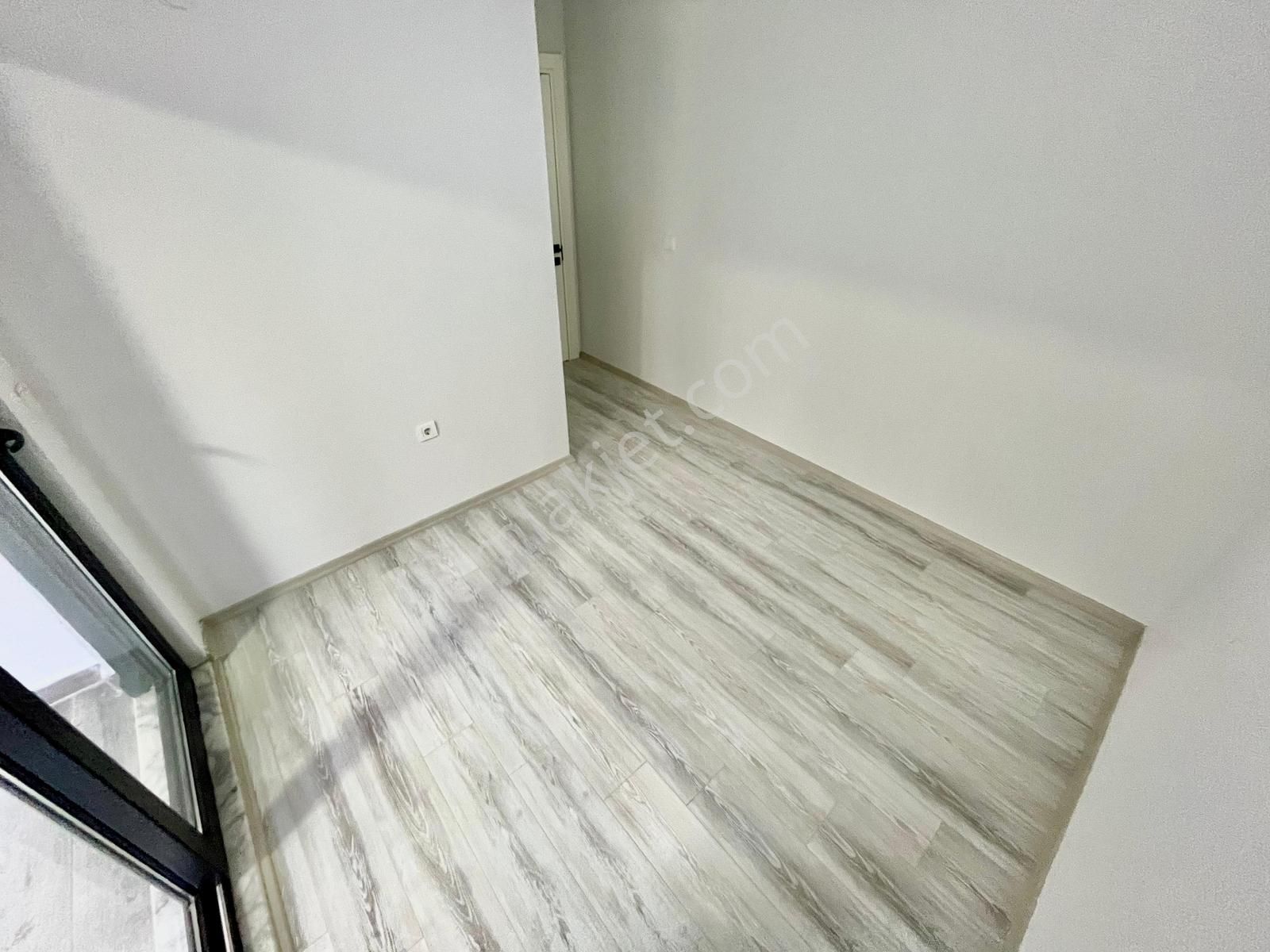 Gümüşden Altınkumda Öncephe Kapalı Otoparklı Asansörlü 2+1 Daire - Görsel 2