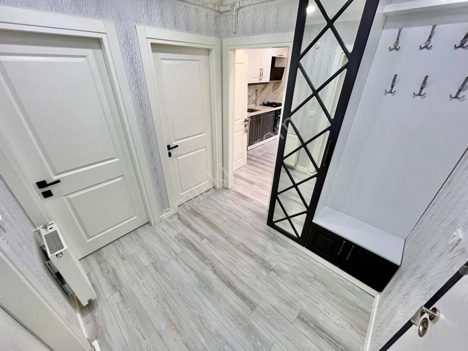 Gümüşden Altınkumda Öncephe Kapalı Otoparklı Asansörlü 2+1 Daire - Görsel 5