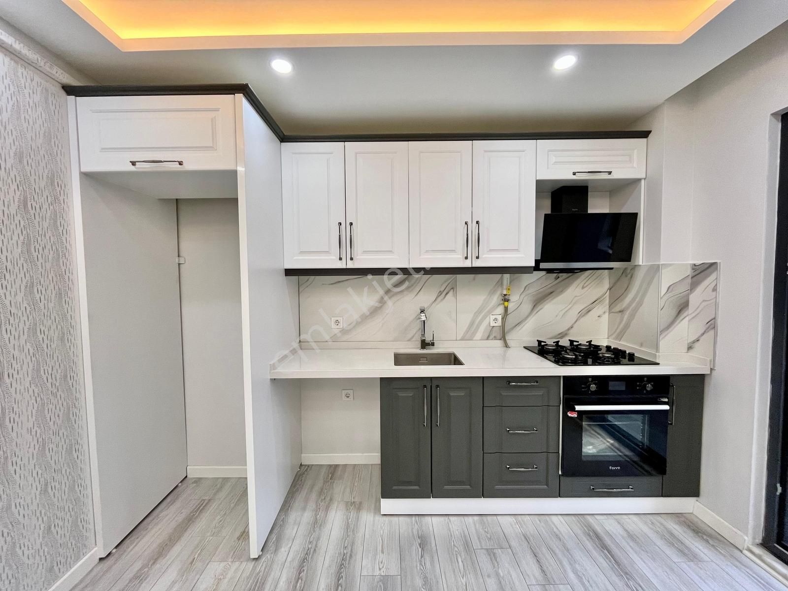 Gümüşden Altınkumda Öncephe Kapalı Otoparklı Asansörlü 2+1 Daire - Görsel 8