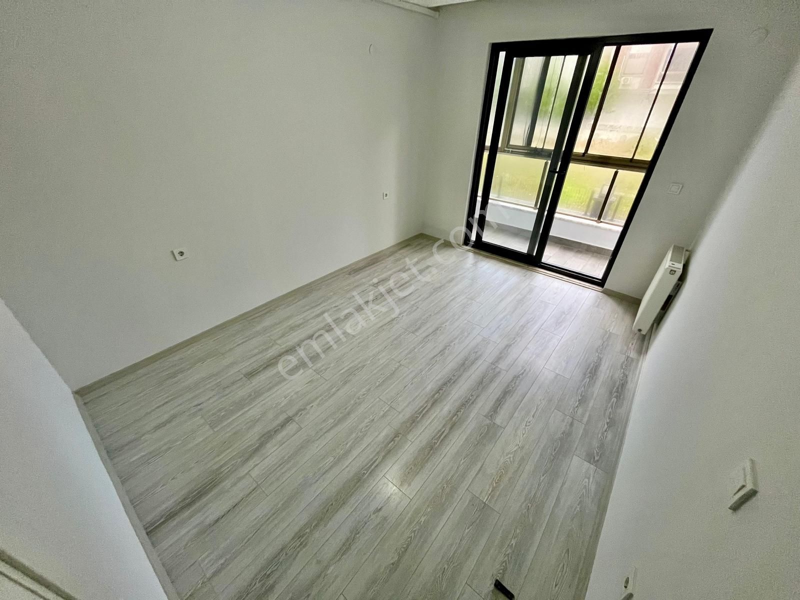 Gümüşden Altınkumda Öncephe Kapalı Otoparklı Asansörlü 2+1 Daire - Görsel 26